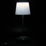 چراغ خواب و رومیزی چتری شارژی لمسی LED با قابلیت تنظیم ارتفاع، نور ملایم و طراحی مدرن - تصویر 11